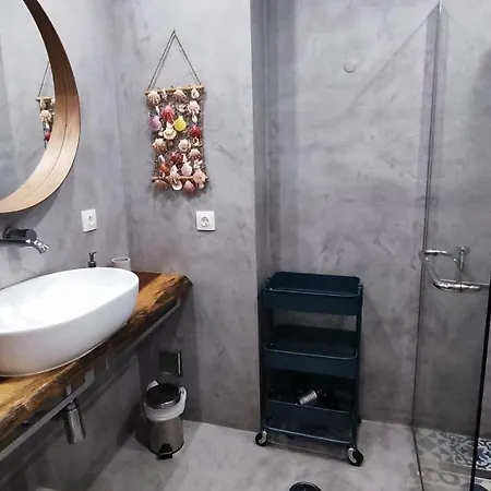 01 Sra Da Rocha Com Piscina E Ac - Casas & Papeis Armação de Pêra