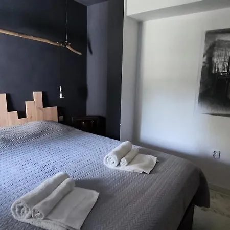 아파트 01 Sra Da Rocha Com Piscina E Ac - Casas & Papeis *